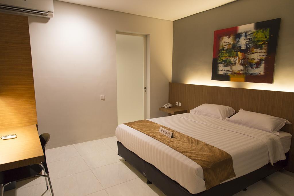 Gm253 Hotel Jember Room photo