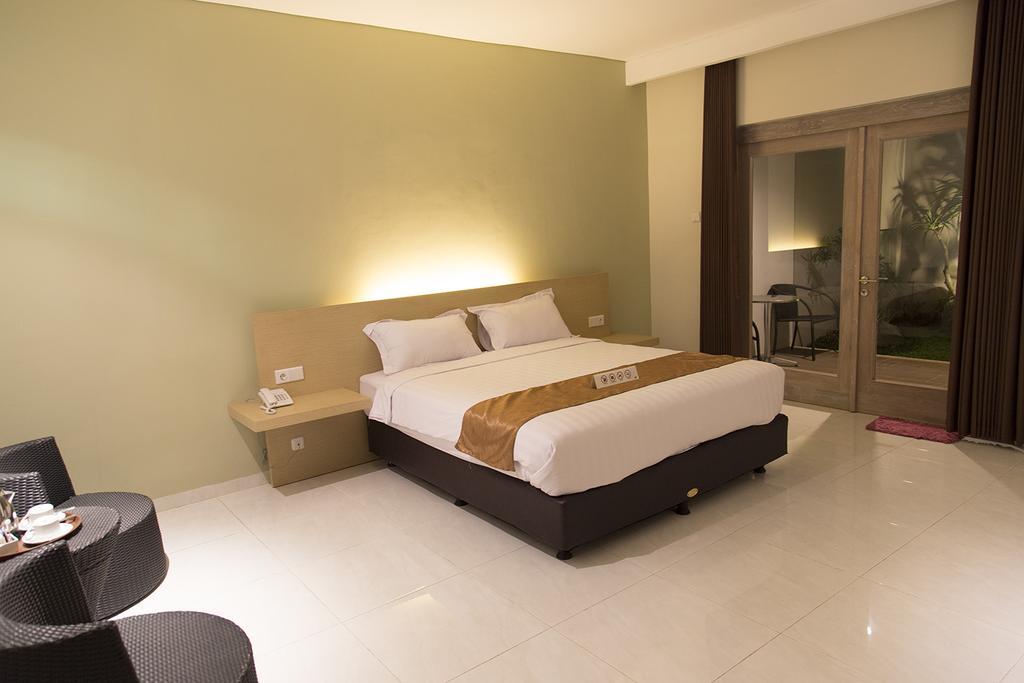 Gm253 Hotel Jember Room photo
